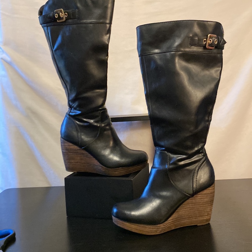 Dr. Scholl’s Heathrow black tall wedge platform boots size 7.5